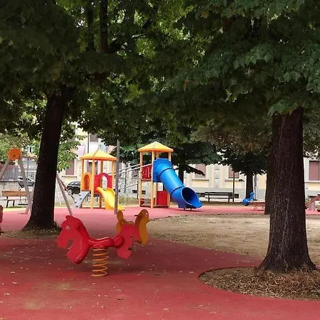 Residenza Della Baronessa 3bdr Charm Fronte Cinema شقة