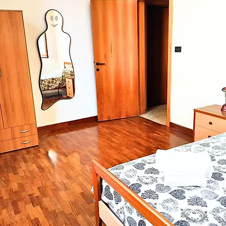 Apartamento Residenza Della Baronessa 3bdr Charm Fronte Cinema Ascoli Piceno